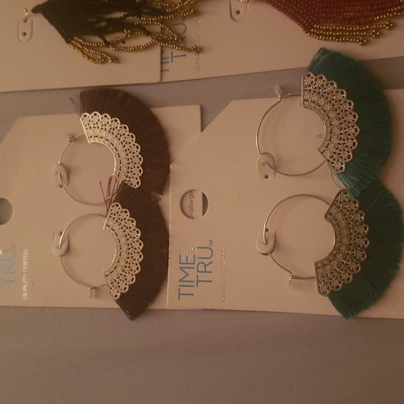 Earrings - Picture 2 of 3